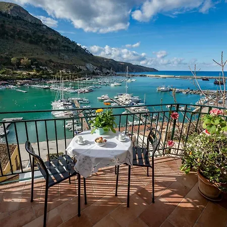 Veranda sul Porticciolo Castellammare del Golfo Esterno foto