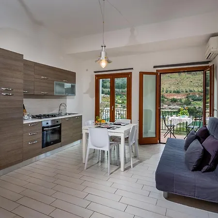 Veranda sul Porticciolo Castellammare del Golfo Esterno foto