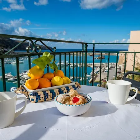 Veranda sul Porticciolo Castellammare del Golfo Esterno foto